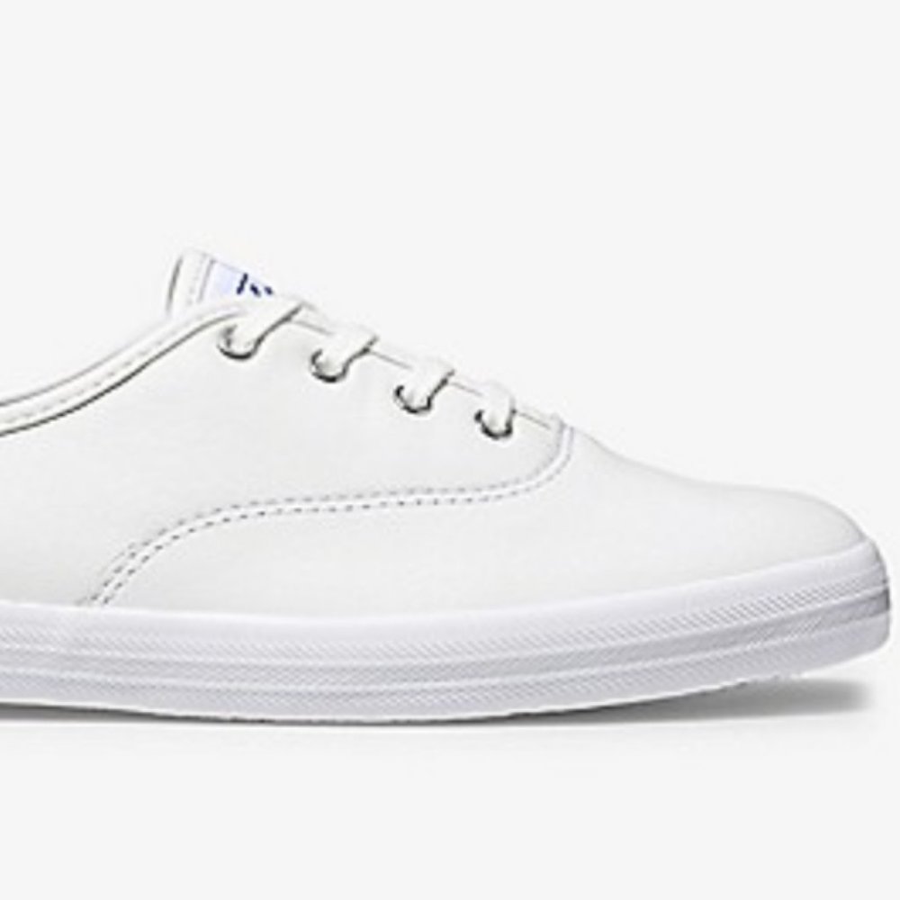 NWOB Ked's Women's Champion Originals Leather 9.5